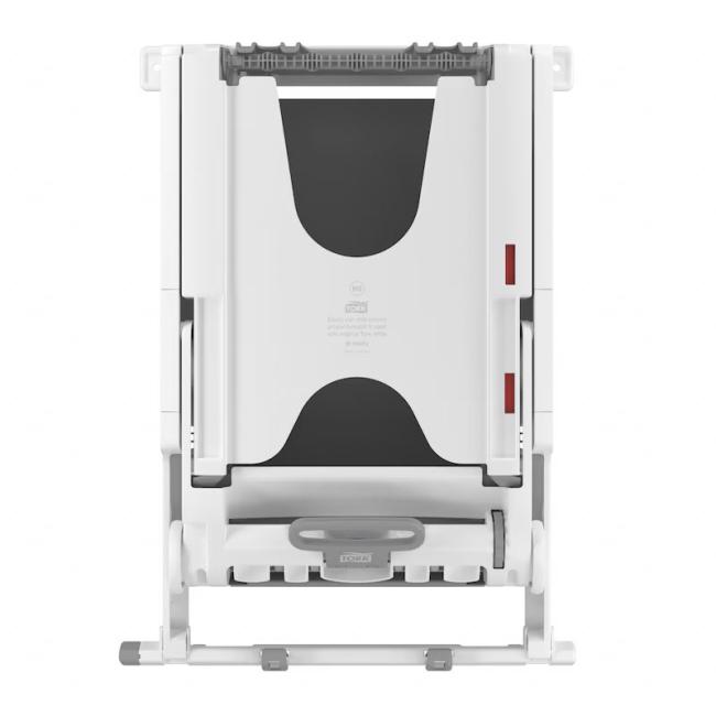 Large built-in storage for follow-on paper towels Tork PeakServe, H5